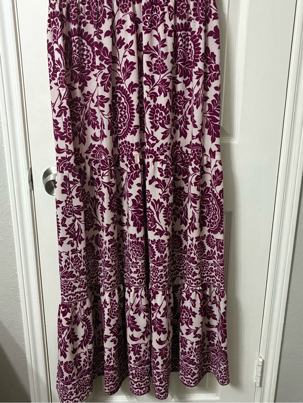 London Style Cream Maxi Dress with Plum Floral Print - Picture 7 of 12